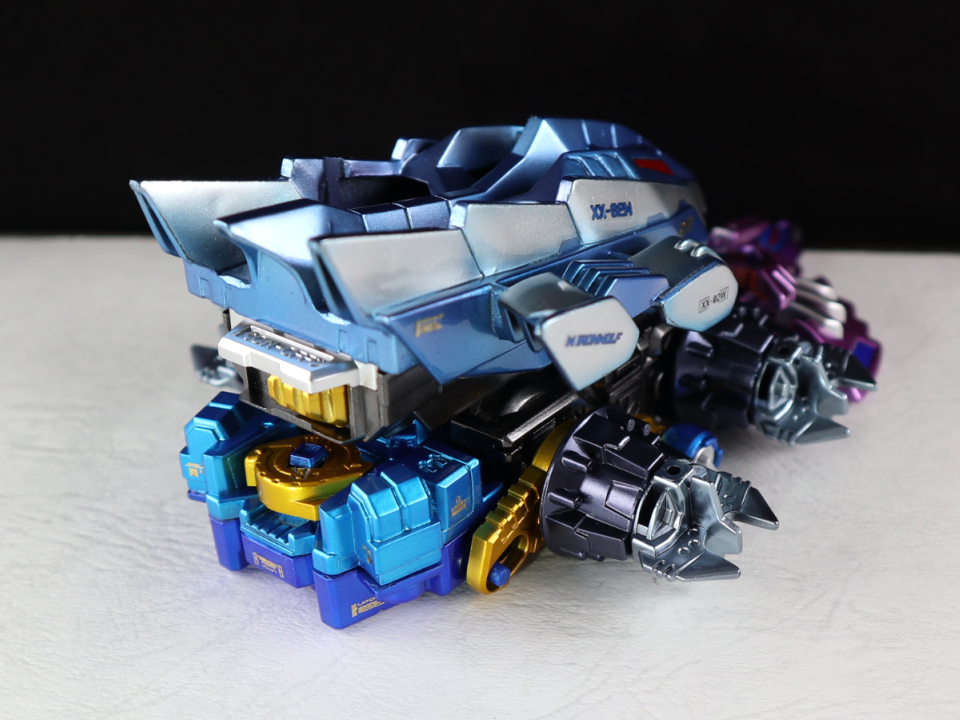 ワイルドアイアンウルフ