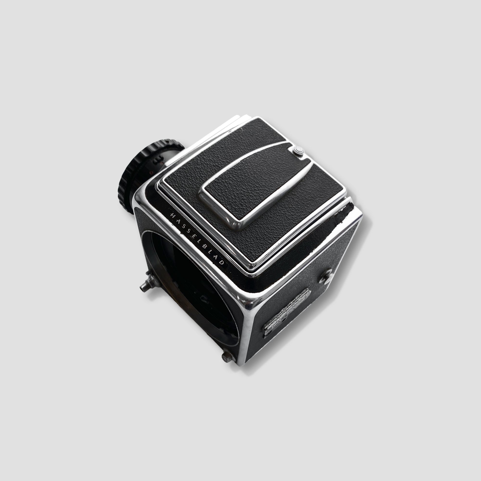 Hasselblad 500C + Planar 80mm 2.8 + A12 Film Magazine – Analogue Shop