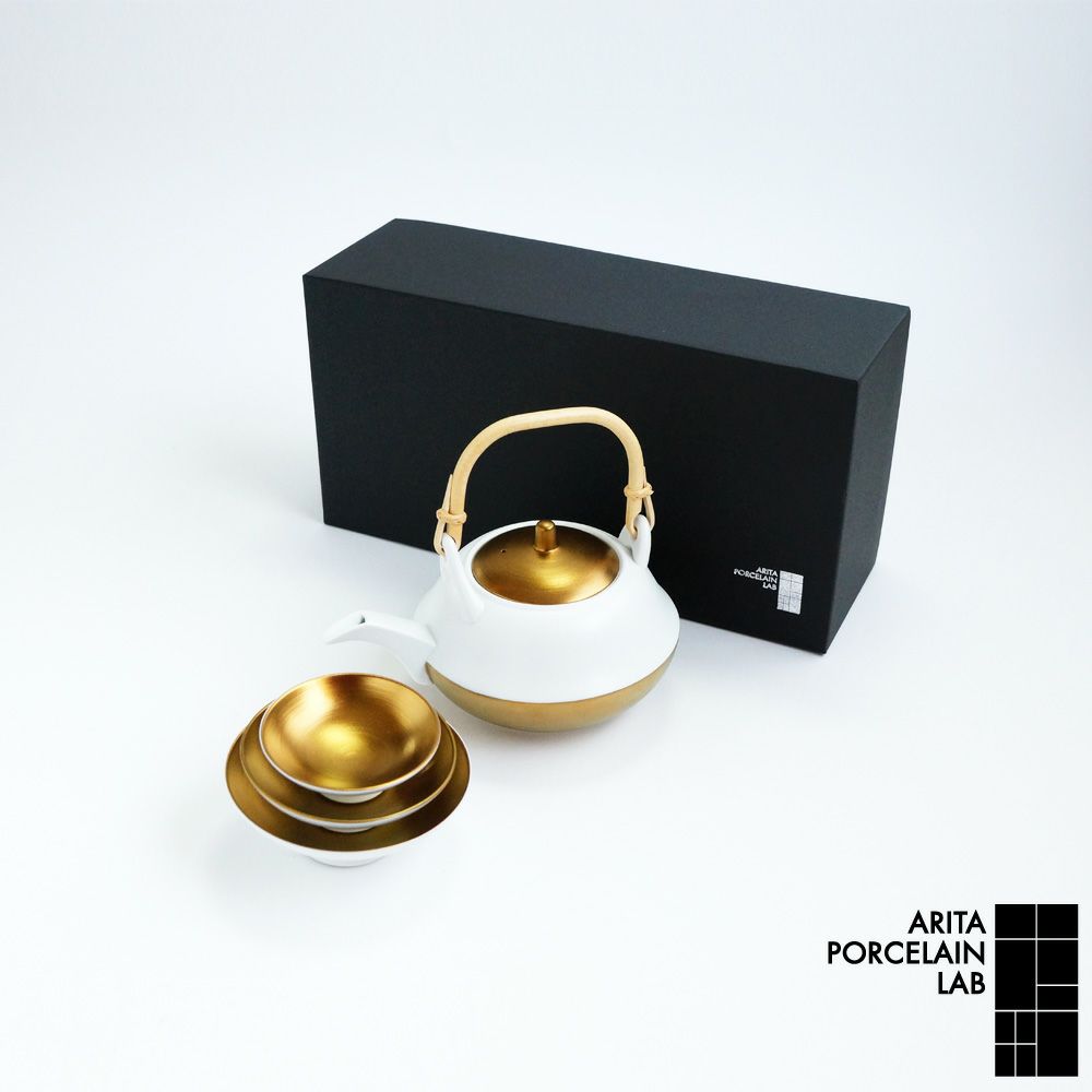 JAPAN AUTUMN 屠蘇器セット 屠蘇器 盃 3種 ゴールド 化粧箱入 – ARITA