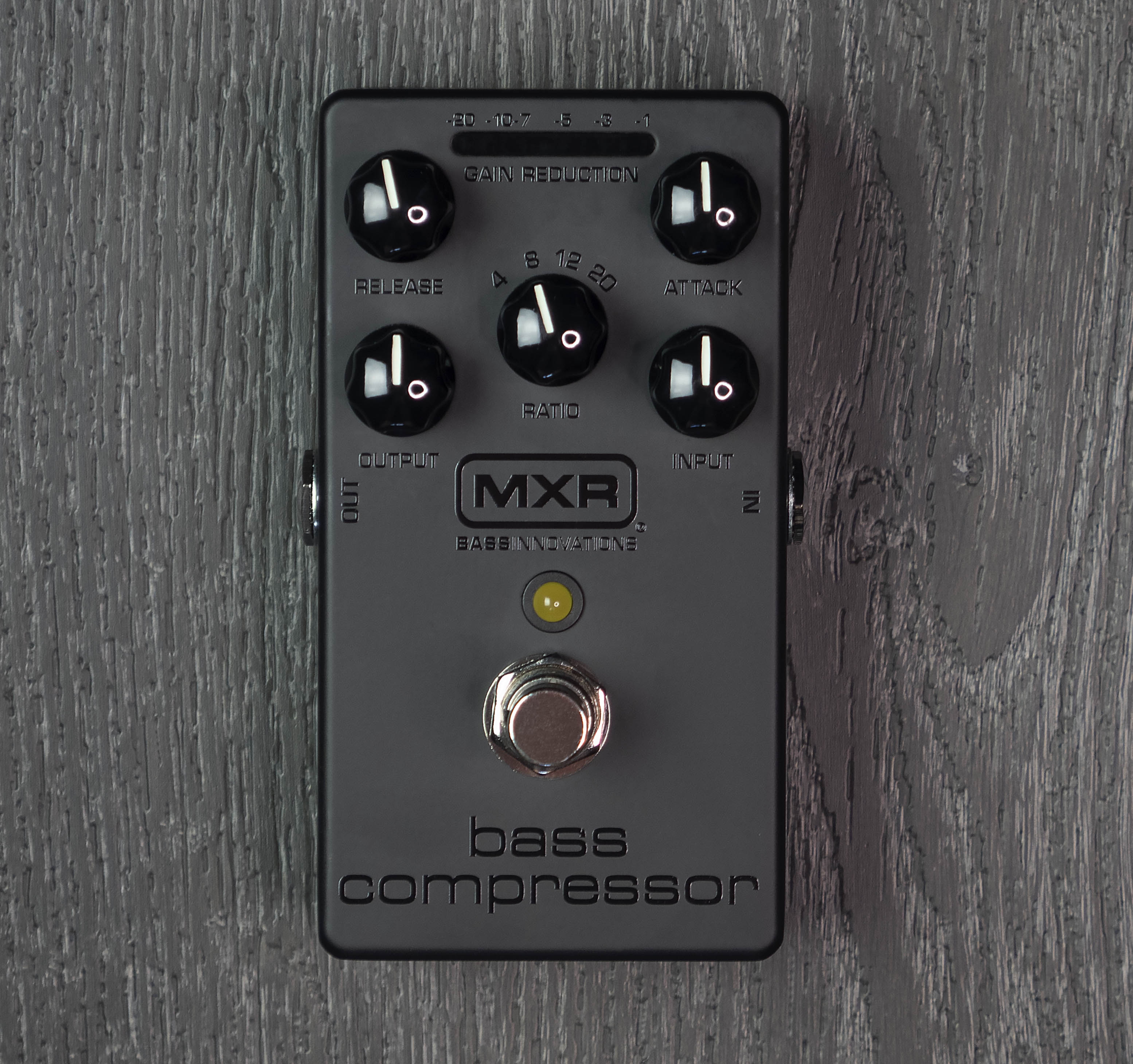 MXR M87B Limited Edition Blackout Bass Compressor Pedal – A Strings