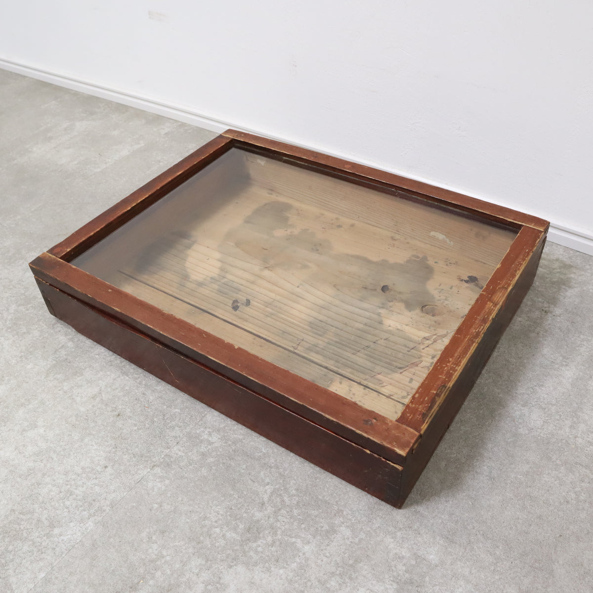 アンティーク 木枠の5面ガラスショーケース | REFACTORY antiques