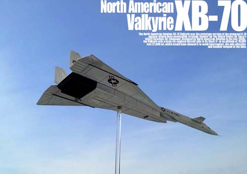サイバーホビー 1/200 XB-70A ヴァルキリー AV-1 未組立 Cyber-Hobby