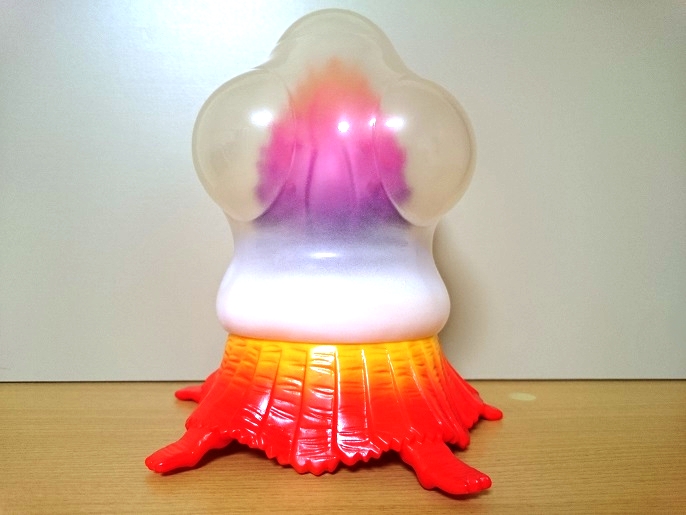 やまなや シルバーブルーメ 円盤生物 怪獣 フィギュア ウルトラマン