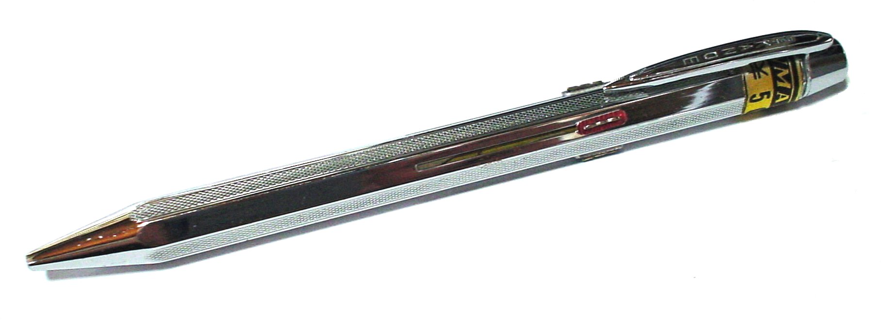 NEWMAN 四色式 | the uncomfortable chair