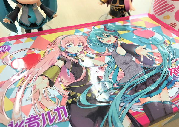 その他（グッズ）】初音ミク＆巡音ルカとmorozoffのコラボチョコレート