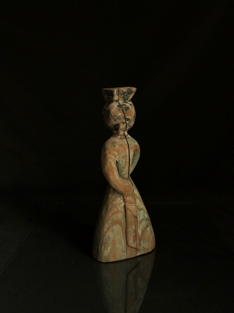 漢時代加彩三足土器 古代中国 中国古美術 考古遺物 発掘出土品 博物館