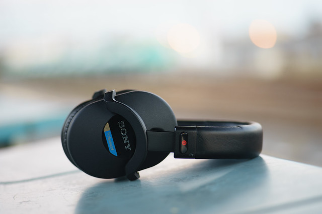 スタジオヘッドフォン SONY MDR-Z1000 の海外版 MDR-7520の音