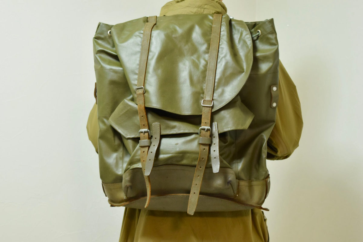 ヴィンテージ】スイス軍 医療バックパック 1967年製 ヴィンテージ