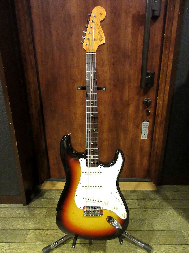 1966 Fender Stratocaster Sunburst - ヴィンテージギター買取り・販売