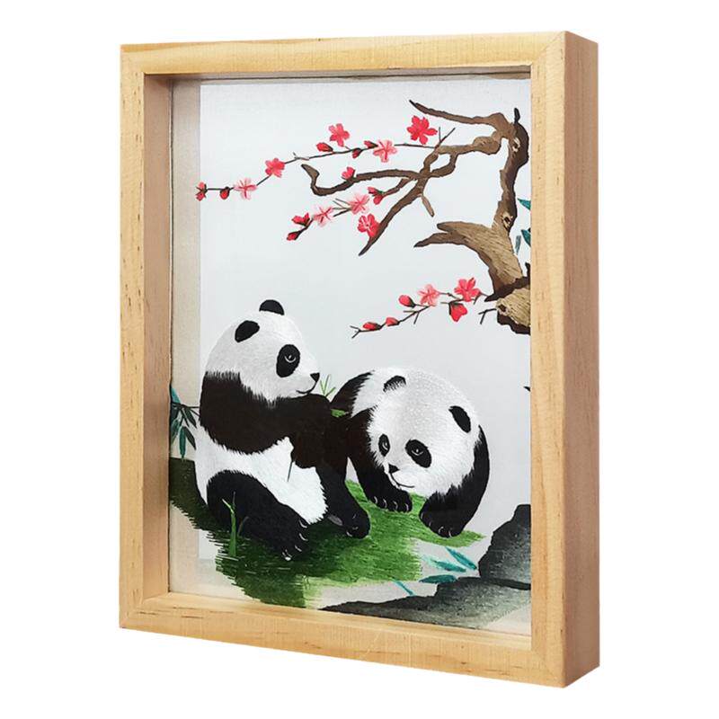 パンダ 掛軸 中国四川省 蜀繍 蜀錦刺繍 ケース付き パンダ 掛軸 中国四川省