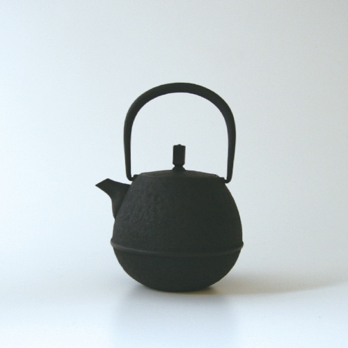 南部鉄器 急須 / 空間鋳造 Egg 中 黒 0.25L【ゆうパケット不可