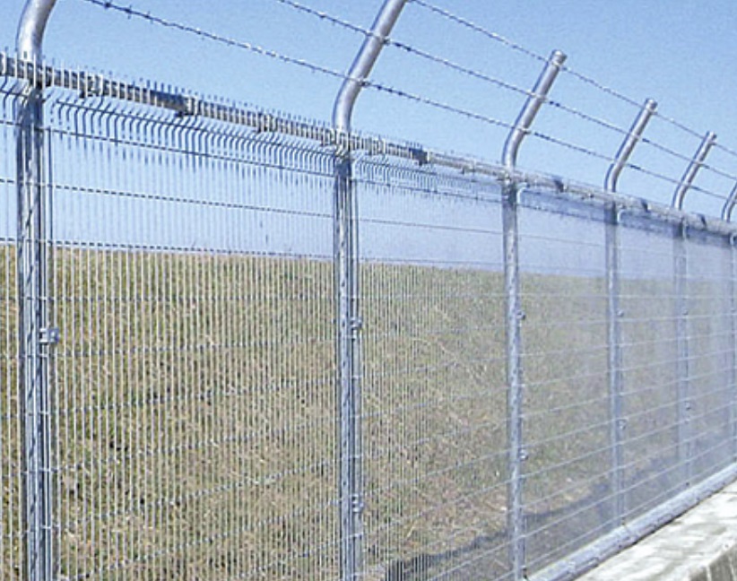 スーパーセキュリティフェンス ニッケンフェンス＆メタル | 穂積