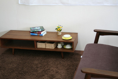 ミッドセンチュリー調ウォールナットのテレビ台、テレビボード、AV