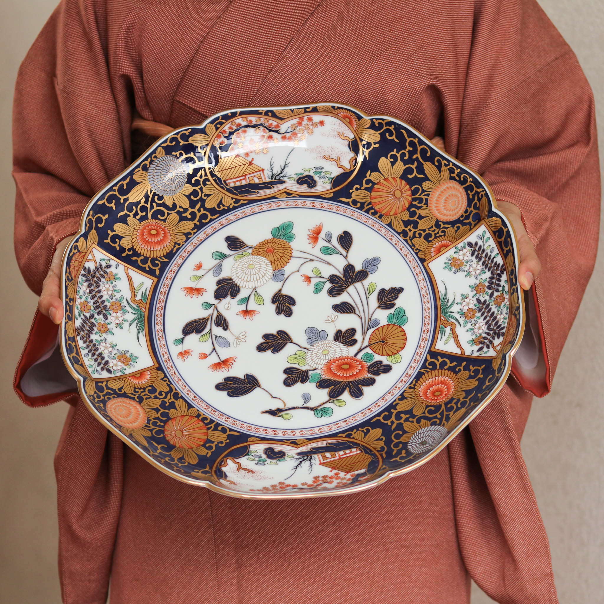 美品✨有田焼 古伊万里 色絵金襴手花鳥図輸花皿 年木谷