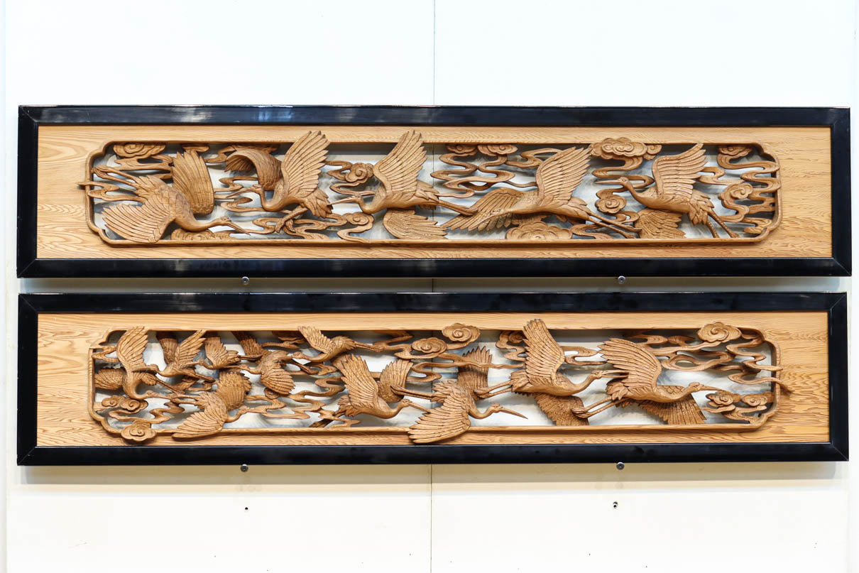 江戸末期一刀彫り高浮彫『天女飛天図』 木造彩漆金箔 木彫欄間飾り置物