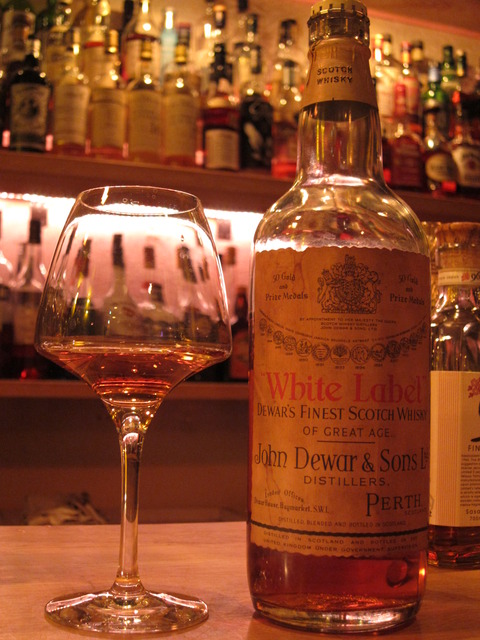 オールドボトル デュワーズ ホワイトラベル TINキャップ