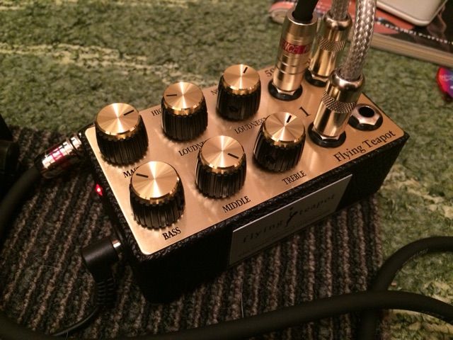 ☆ペダル検証 第77弾 Flying Teapot 59preamp編 : ジナパパ一家の何て