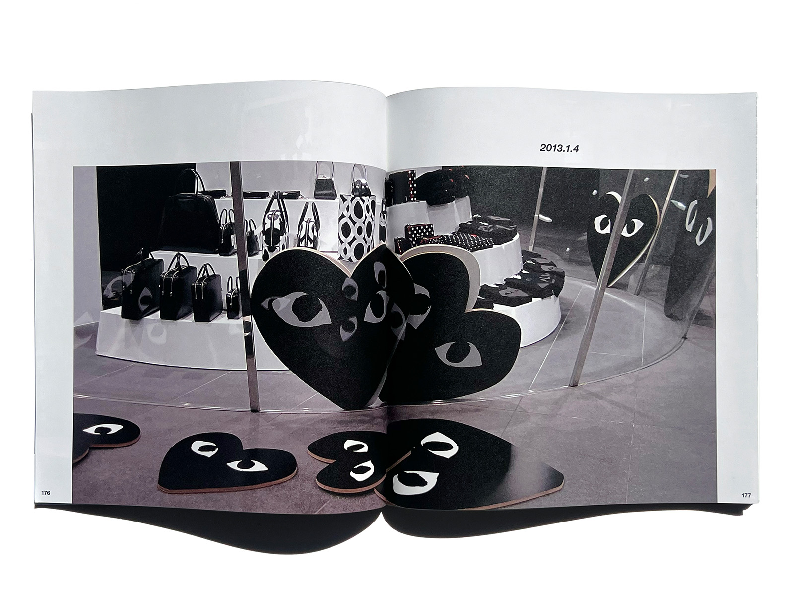 COMME des GARÇONS 1989〜2023 コムデギャルソン 写真集