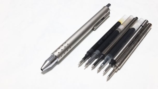 ラミーボールペン「スイフト」を互換替芯で改造｜サラサ・エナージェル