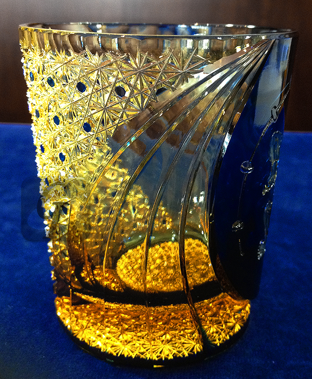 d*7様 江戸切子 伝統工芸士 但野英芳作 「兜」 飾り