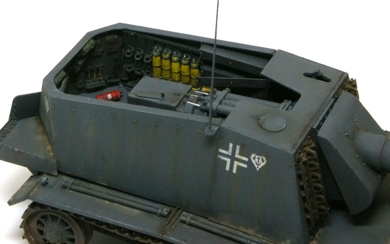 戦車ジオラマ 1/35 ドイツvシュトゥーラ・エミール自走砲と戦車兵