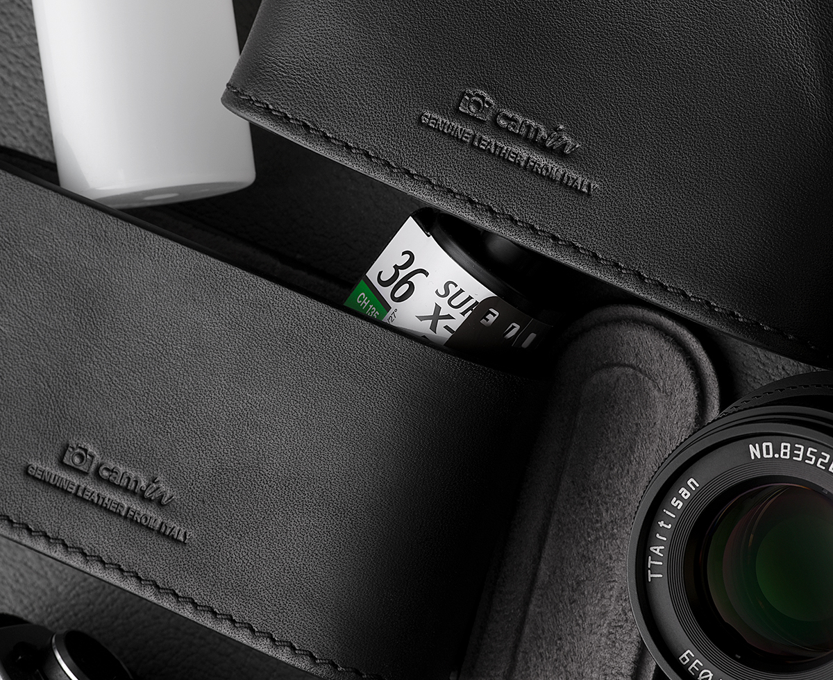 ラ*ん様 8/18まで大幅値下げ！CONTAX T VS Ⅱ カメラ ケース付き ラ*ん