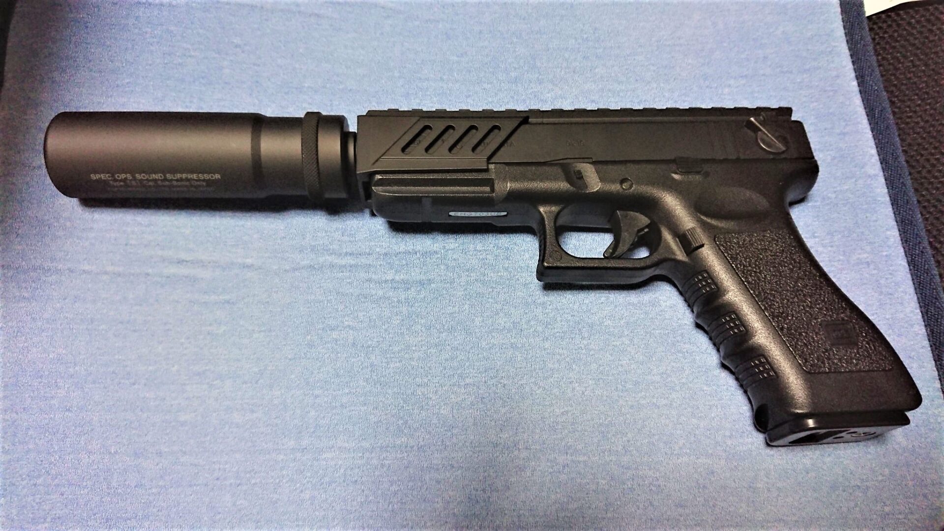 電動グロック18c カスタム 東京マルイグロック18c電動ガンのレビュー