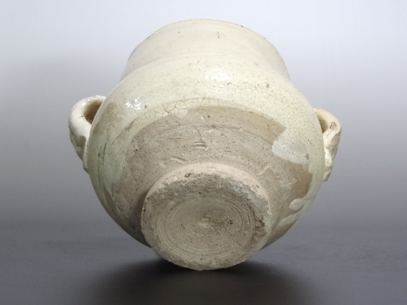 中国 磁州窯白釉 褐彩 双耳小壷 C R8242 中国 磁州窯白釉 褐彩 双耳小