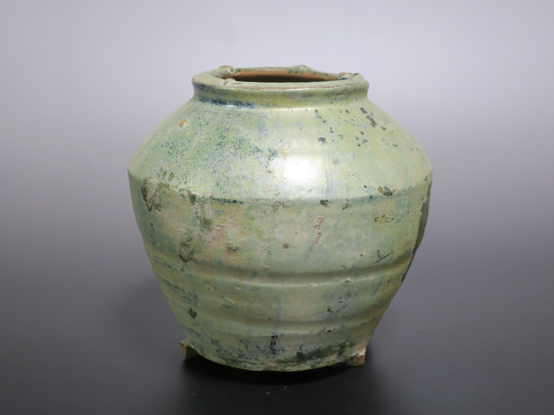 漢 銀化 緑釉小壷 仙遊洞