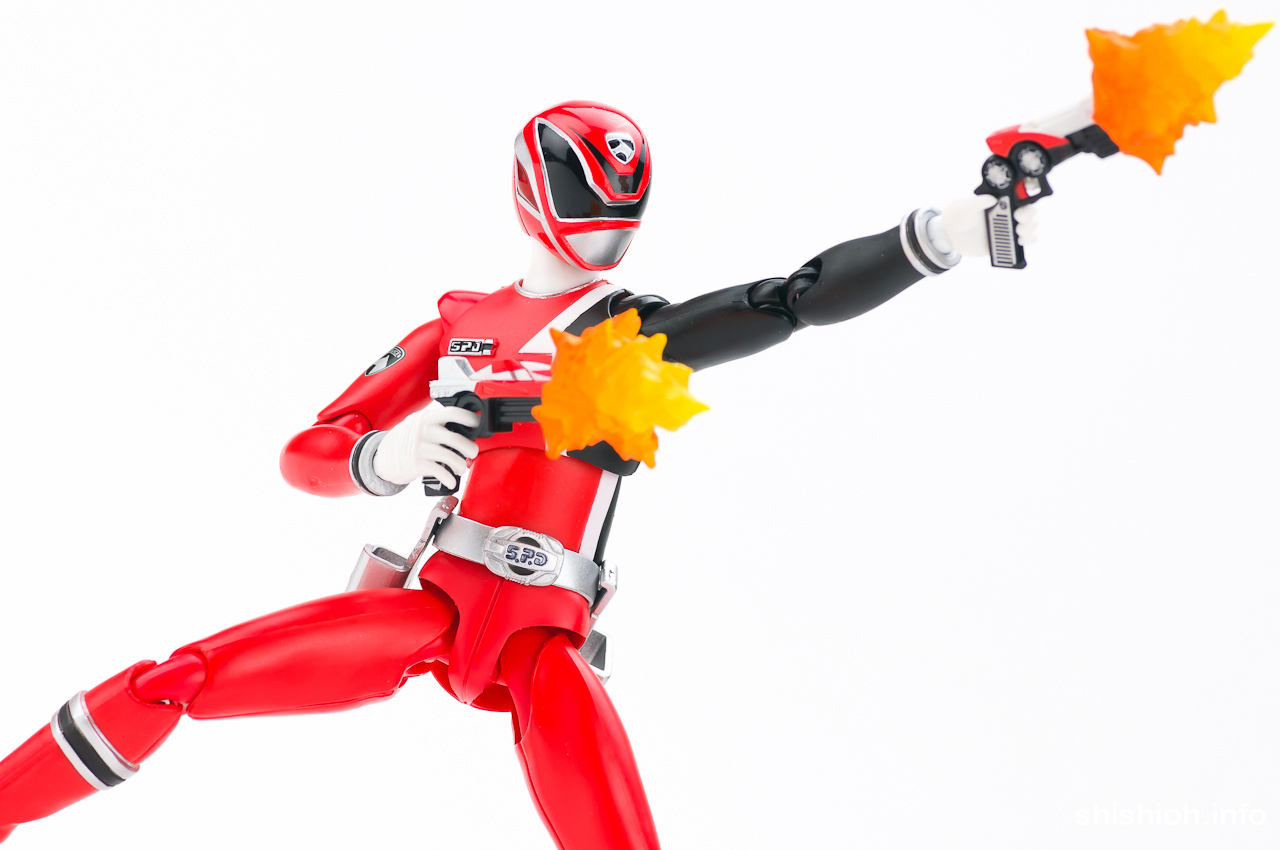 レビュー】 バンダイ S.H.Figuarts デカレッド [特捜戦隊デカレンジャー]