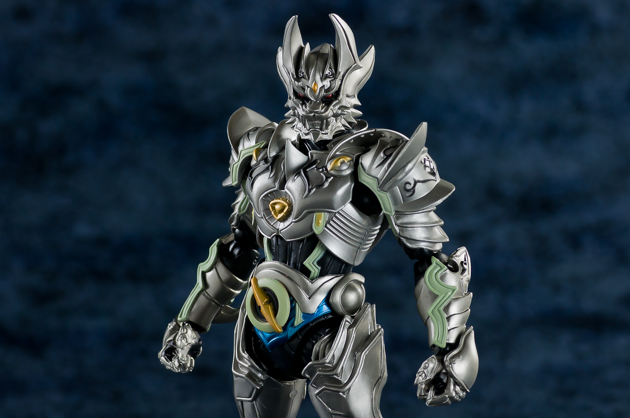 レビュー】 バンダイ 魂ウェブ商店 S.H.Figuarts 銀牙騎士 絶狼 [牙狼