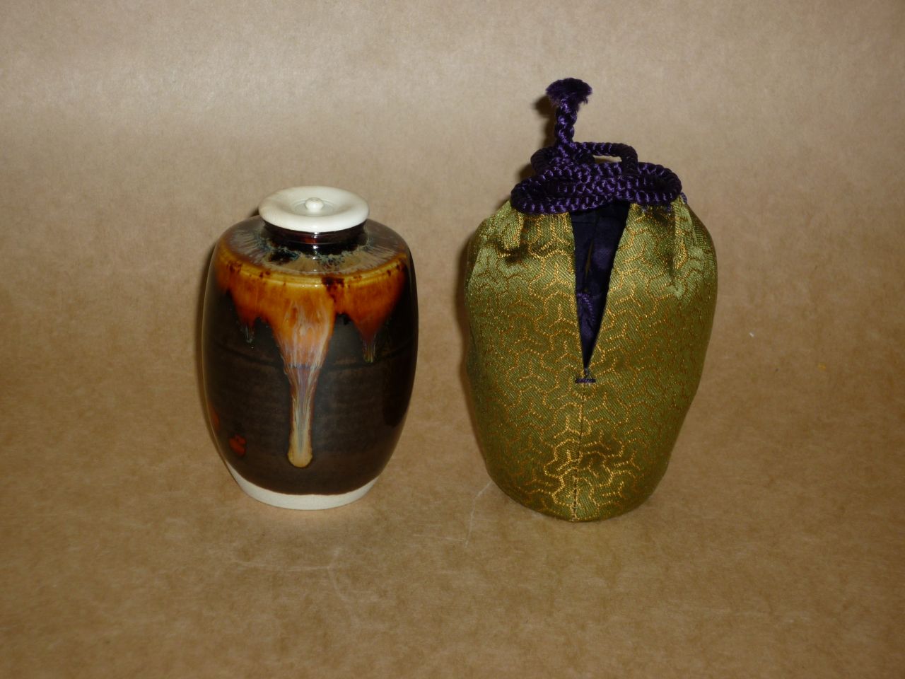 No.0383 肩衝茶入(仕覆剣先緞子) 桶谷定一 翔雲堂岡本