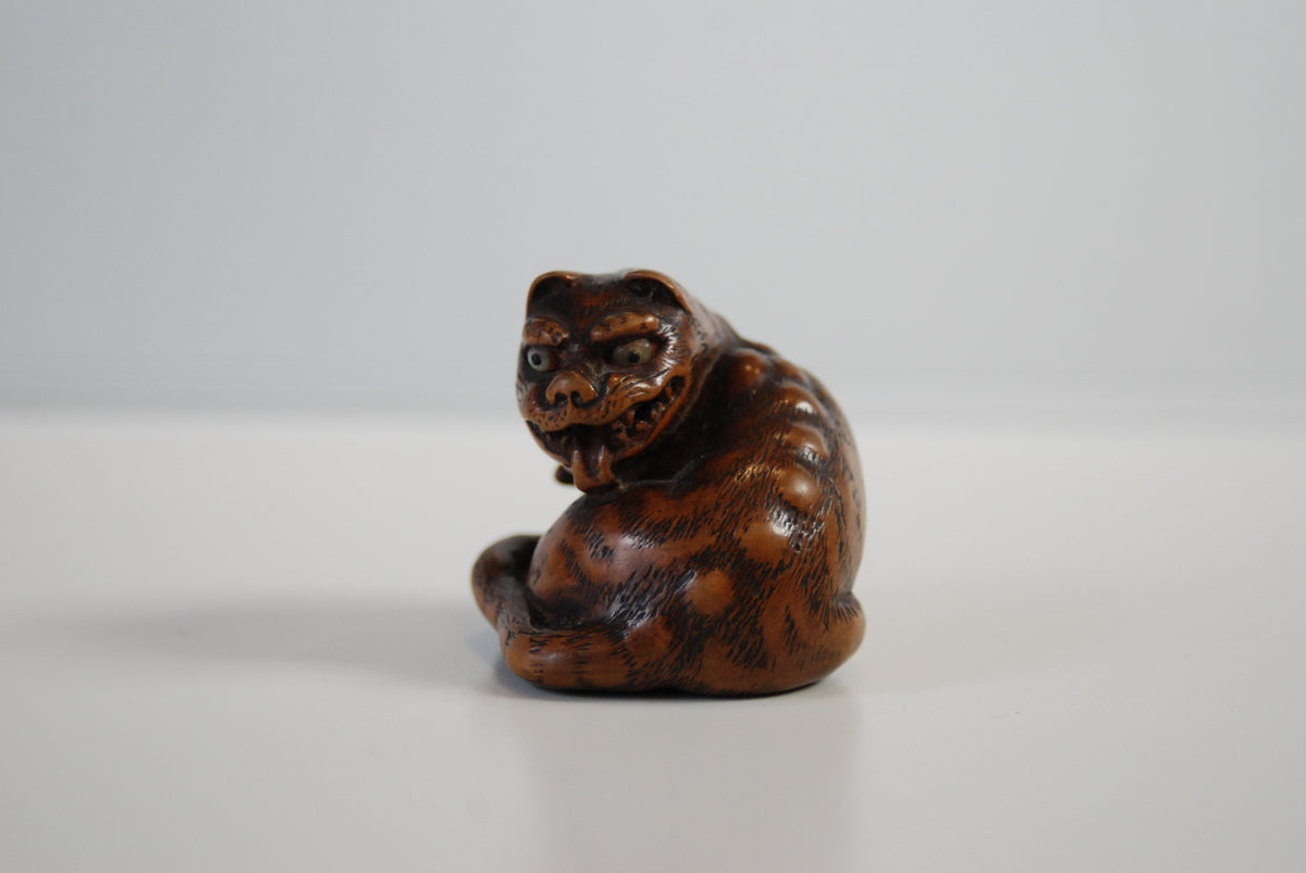 根付(netsuke)】虎の根付 木製 江戸時代 根付(netsuke)】虎の根付 木製