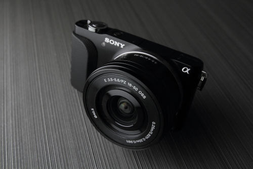 ぶらり、SONYの最小最軽量ミラーレス一眼 α NEX-3Nを買ってみた: 一路