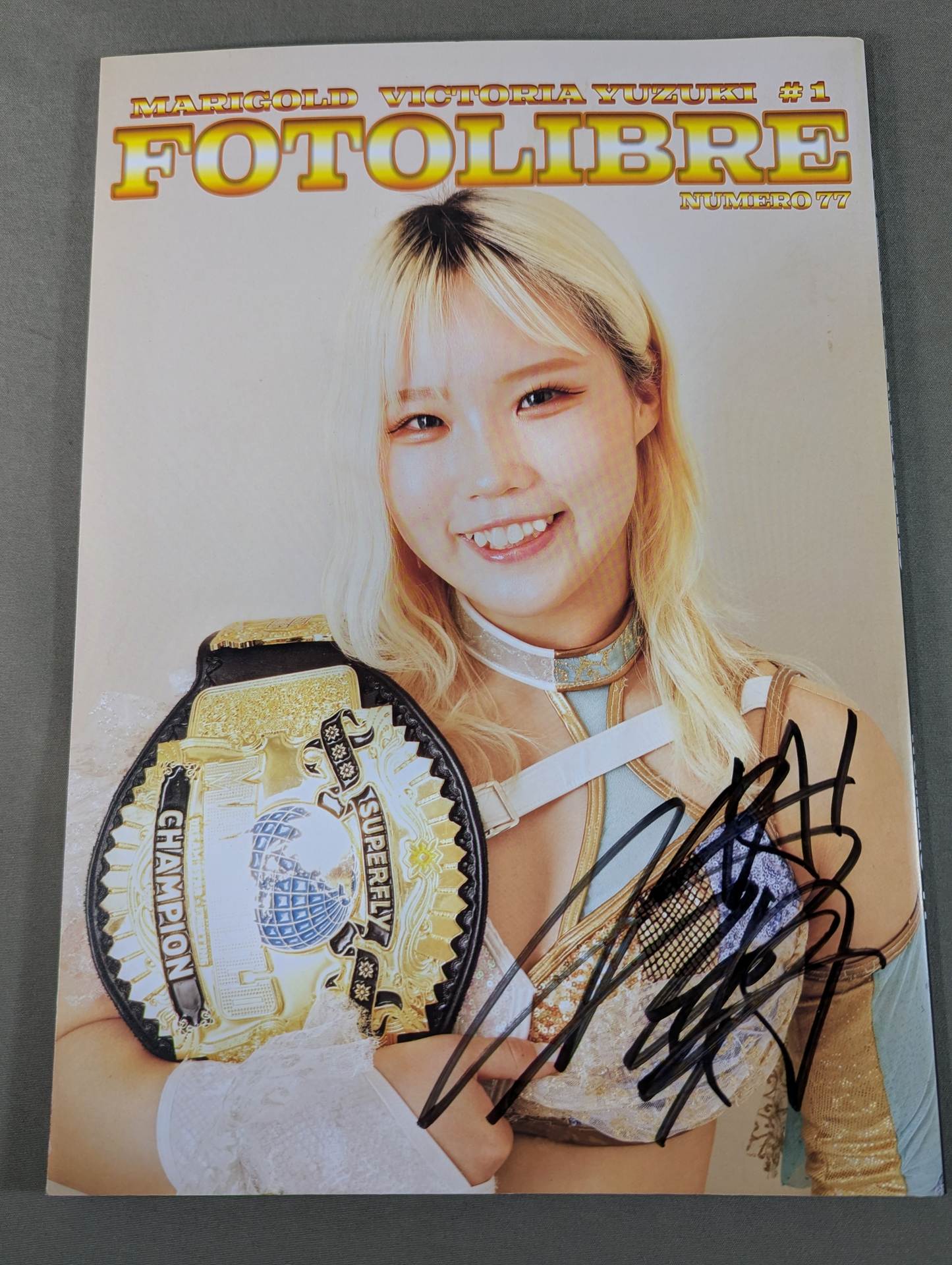 女子プロレス マリーゴールド 直筆サイン入りカード ビクトリア弓月