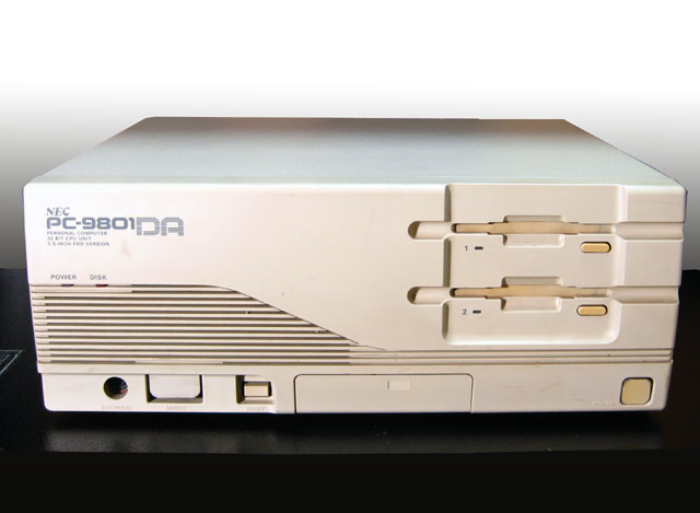 P864 NEC PC-9821Cb2/B PC-98シリーズ 一体型レトロPC P864 NEC PC