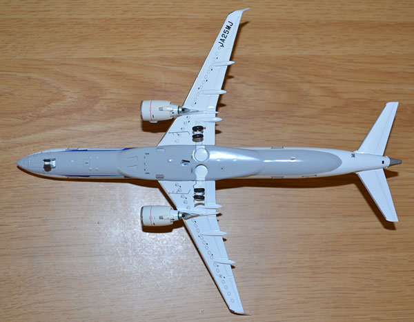 1/200 全日空商事 MRJ90 飛行試験5号機 1/200 MRJ-90 ANA 飛行試験機5