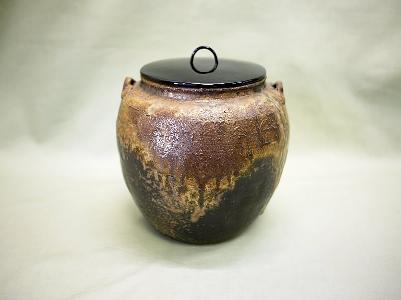 ダークブラウン陶器の壺 ダークブラウン陶器の壺 ダークブラウン陶器の