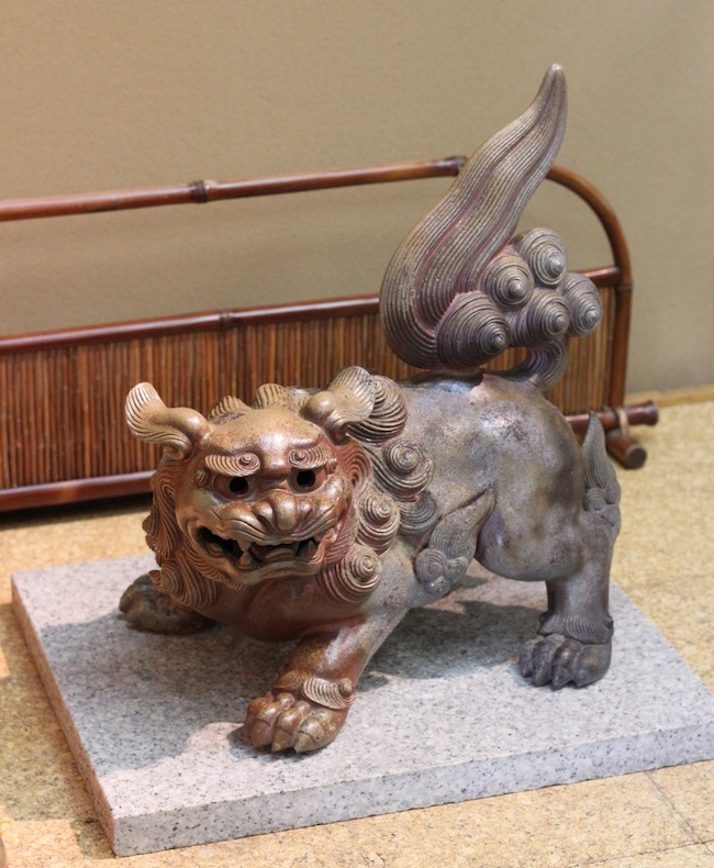 白備前 双獅子 置物 骨董 古美術 在銘(K-YC509) 白備前 双獅子