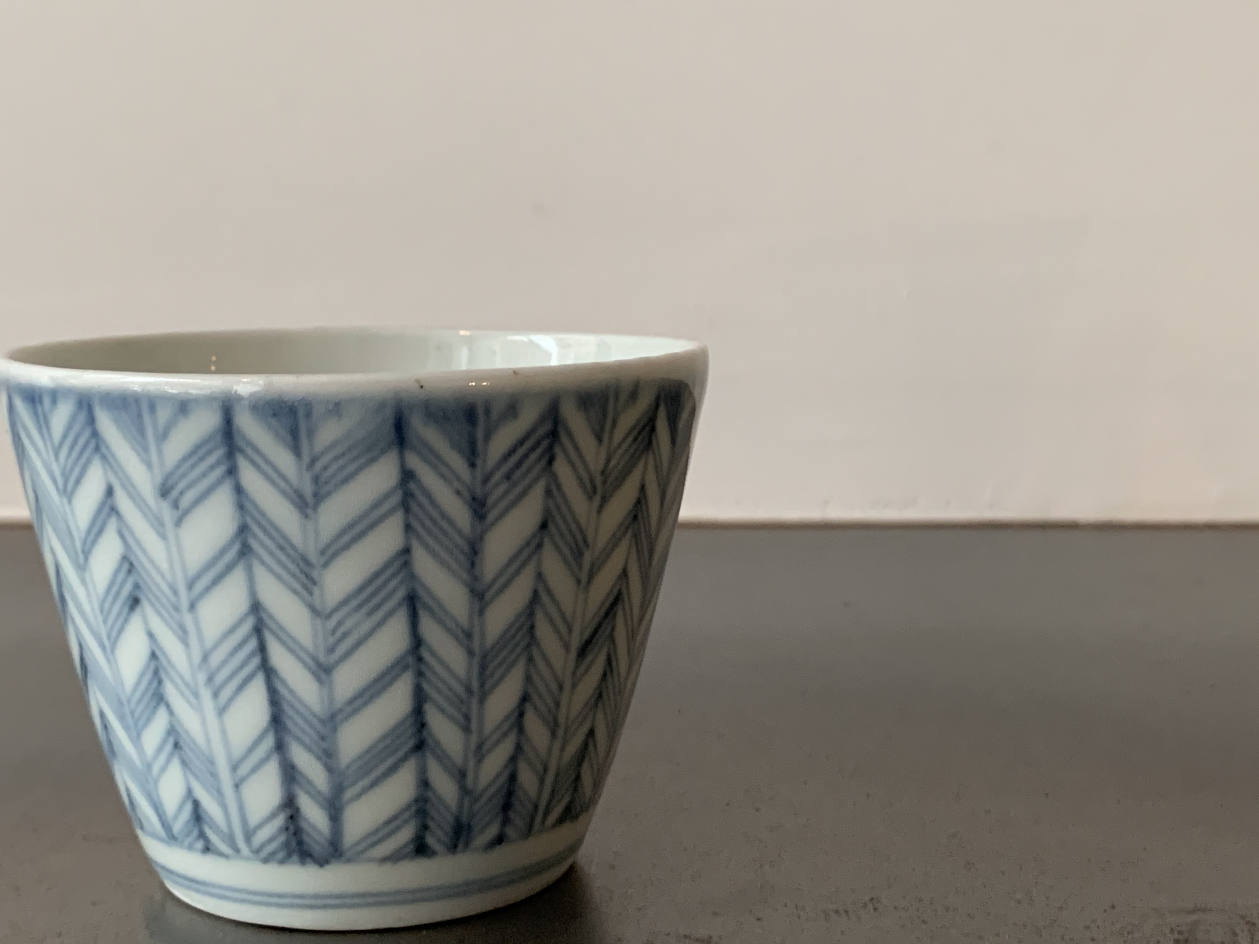 c174 古伊万里 中猪口 5客 染付 矢羽根図 蕎麦猪口 そば猪口