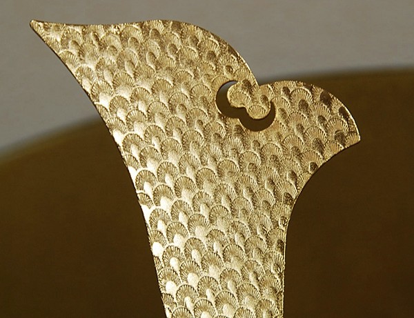 龍玉作 18号本金箔押 兜飾