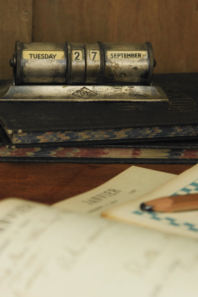 イギリス アンティーク 万年カレンダー