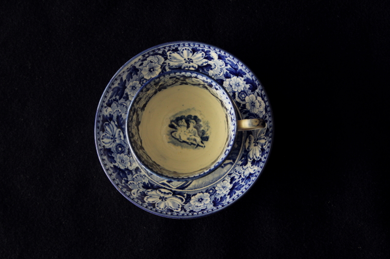 アンティークコーヒーカップ＆ソーサー オランダ ブルー＆ホワイト 鹿