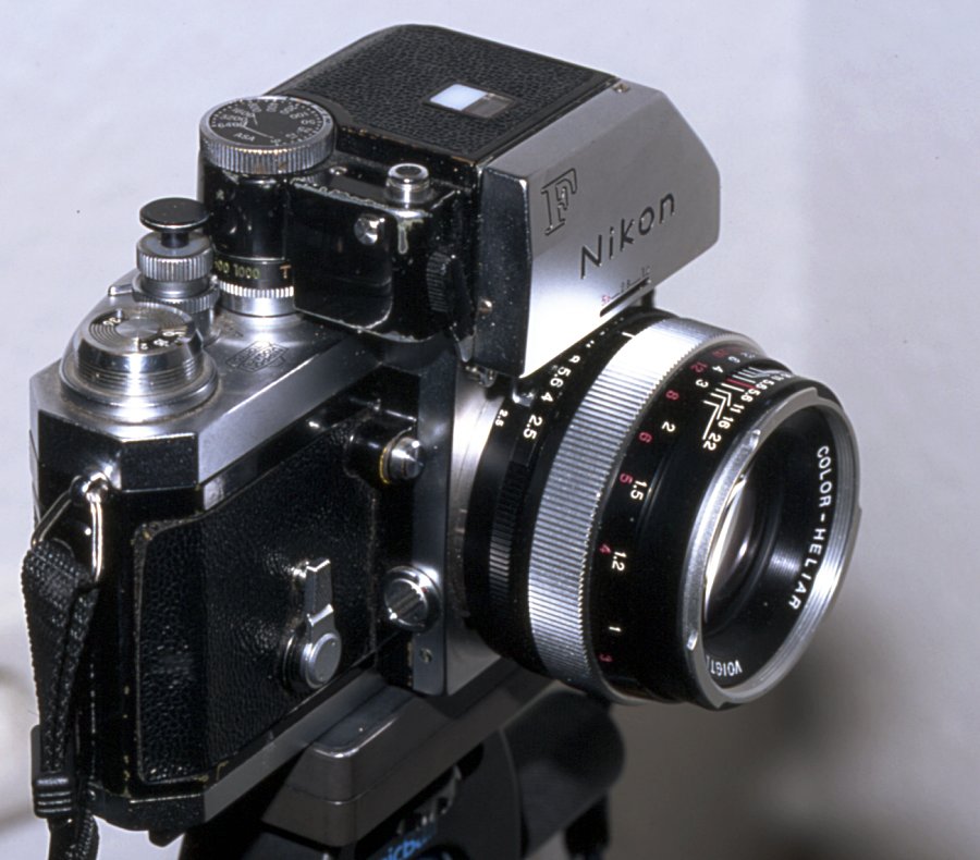 Voigtlander Color-Heliar 75mm F2.5 フォクトレンダー 単焦点レンズ