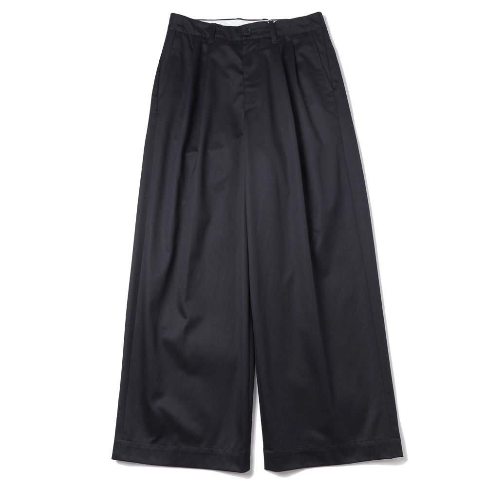 UNIVERSAL PRODUCTS (ユニバーサルプロダクツ) 2TUCK WIDE CHINO