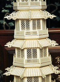 中国の美術・工芸品 象牙 八角仏殿五重塔