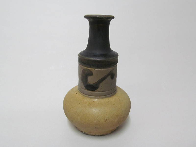 骨董 アンティーク 琉球古陶 沖縄 酒器 褐釉徳利 一輪挿し 渡名喜瓶 嘉