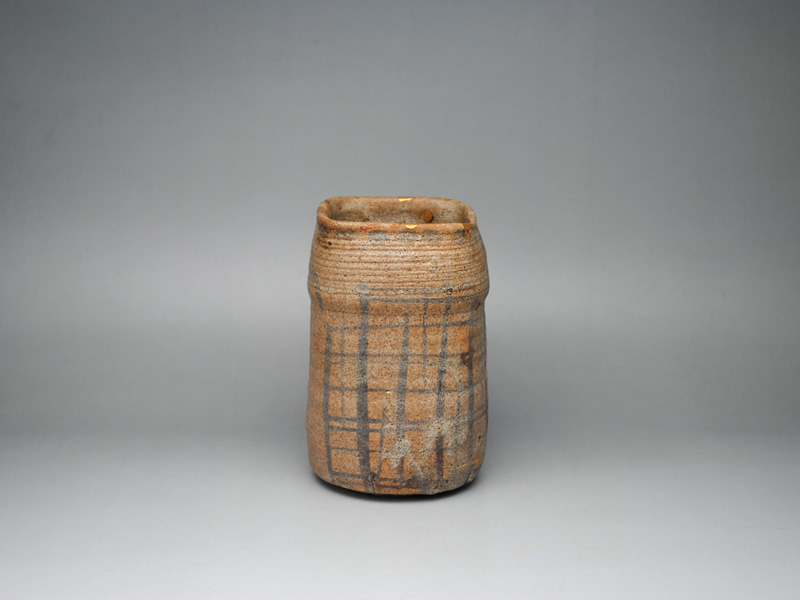 中上 ///NAKAGAMI - 美濃唐津 火入 | 古美術品専門サイト fufufufu.com