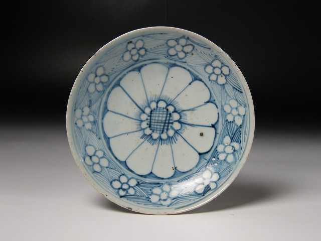 古美術 三樹 - 初期伊万里 菊梅花文皿 | 古美術品専門サイト fufufufu.com