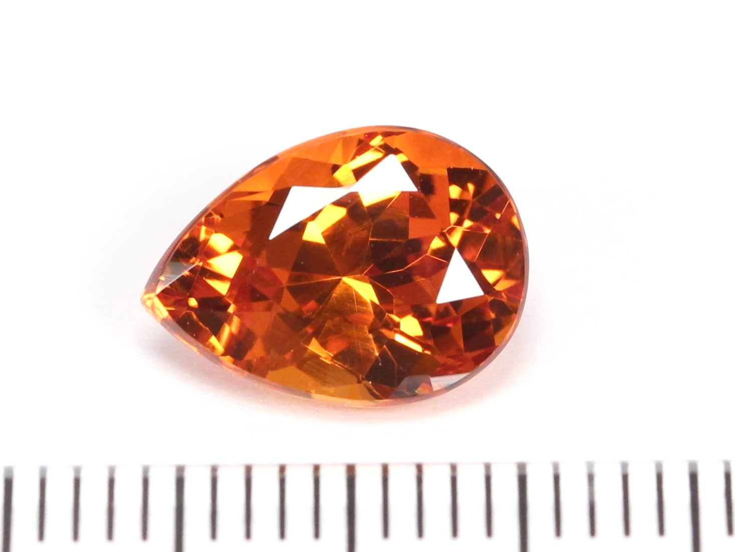 ブラジル/ミナスジェライス/ナベガドラ産】スペサルティンガーネット